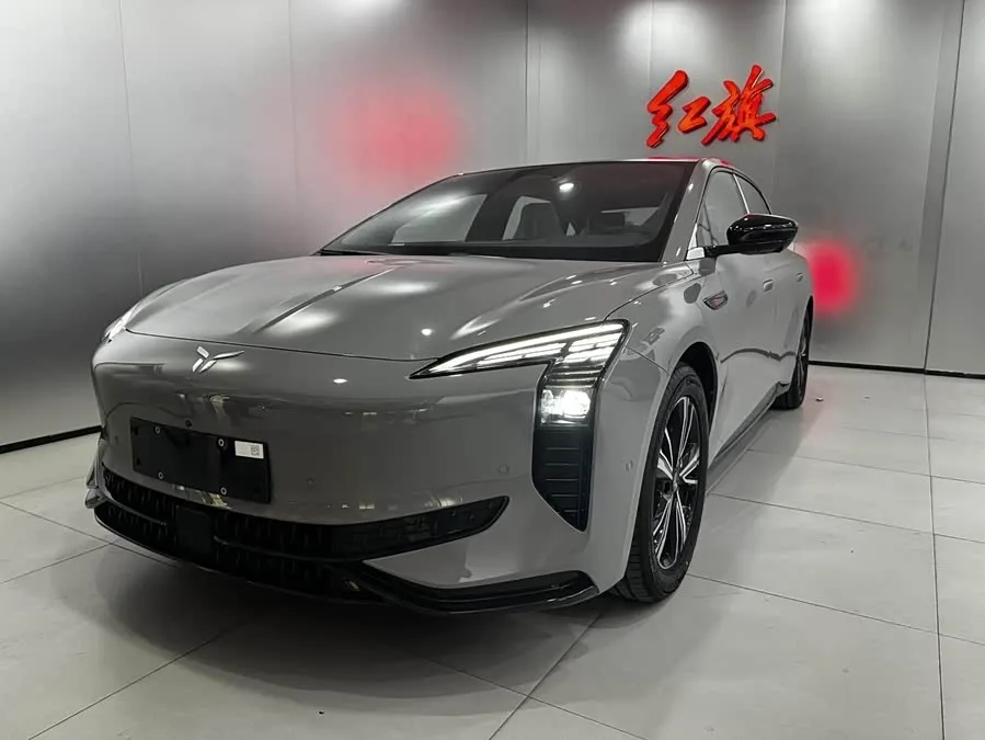 Hongqi EH7 2024