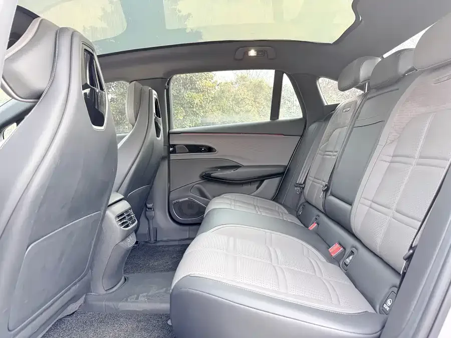 Hongqi EH7 Hongqi EH7 2024 760 Pro+ 4WD version 2024 — миниатюра 4