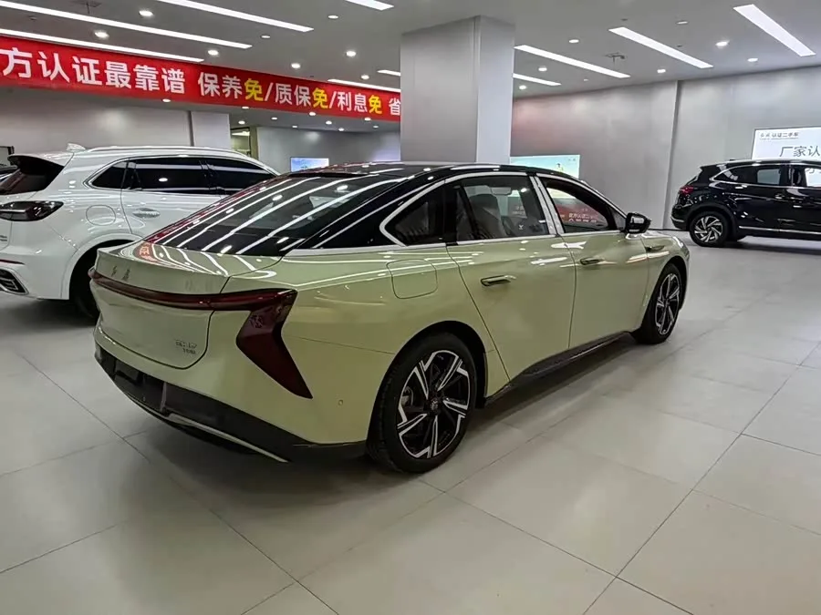Hongqi EH7 Hongqi EH7 2024 640 Pro+ 4WD version 2025 — миниатюра 2