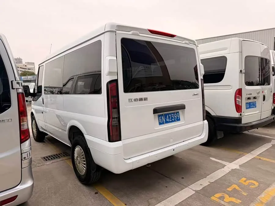 Jiangling Fushun Jiangling Fushun 2022 2.0T manual multi-purpose passenger car short-axle low-top 6-seater 2023 — миниатюра 3