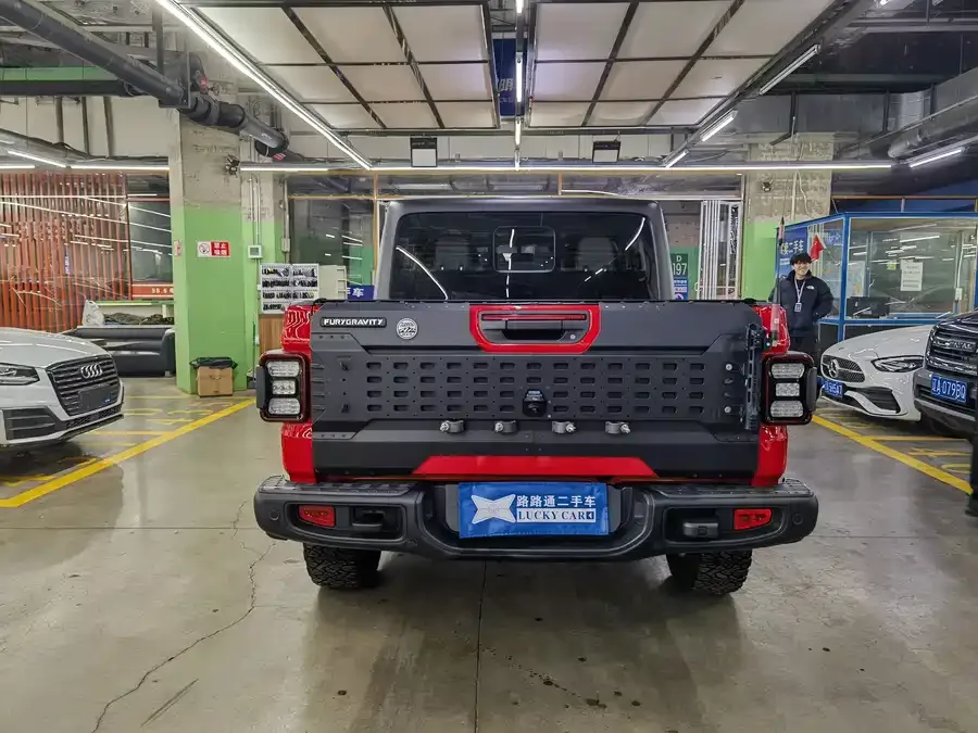 Jeep Gladiator Gladiator 2022 3.6L advance version 2024 — миниатюра 2