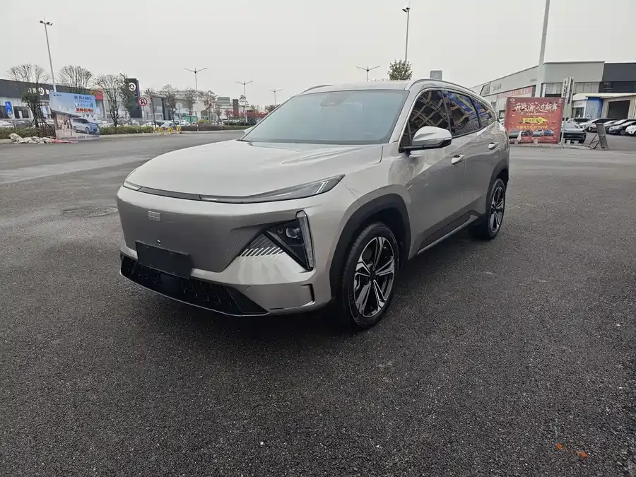 Geely Galaxy L7 2023