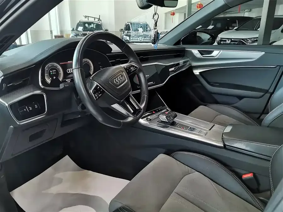 Audi A6L New Energy 2022 55 TFSI e quattro 2023 — миниатюра 5