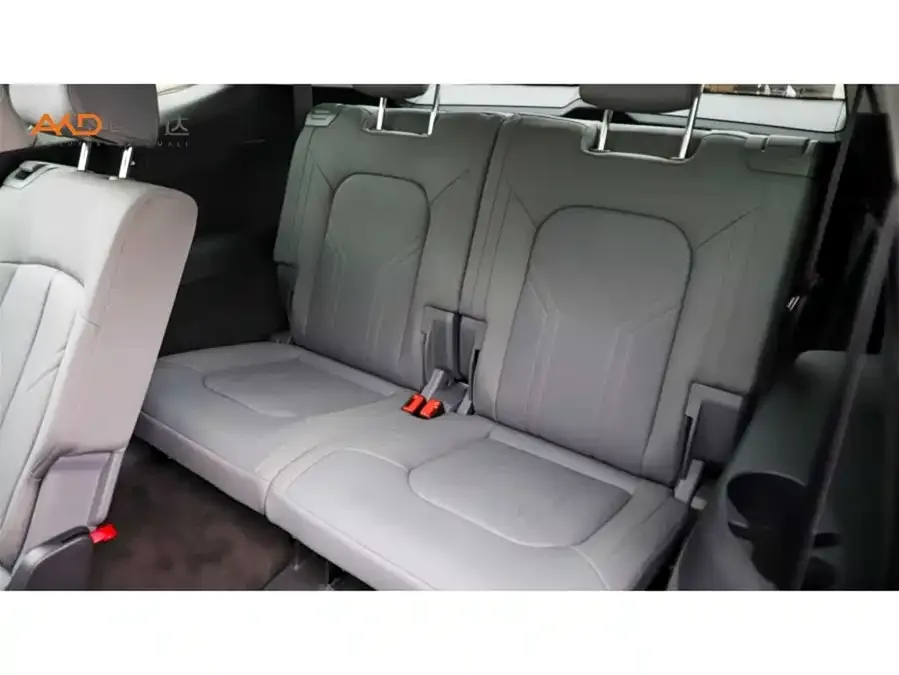 Audi Q6 2023 45 TFSI quattro Qiyun Light Yulin Set 2023 — миниатюра 3