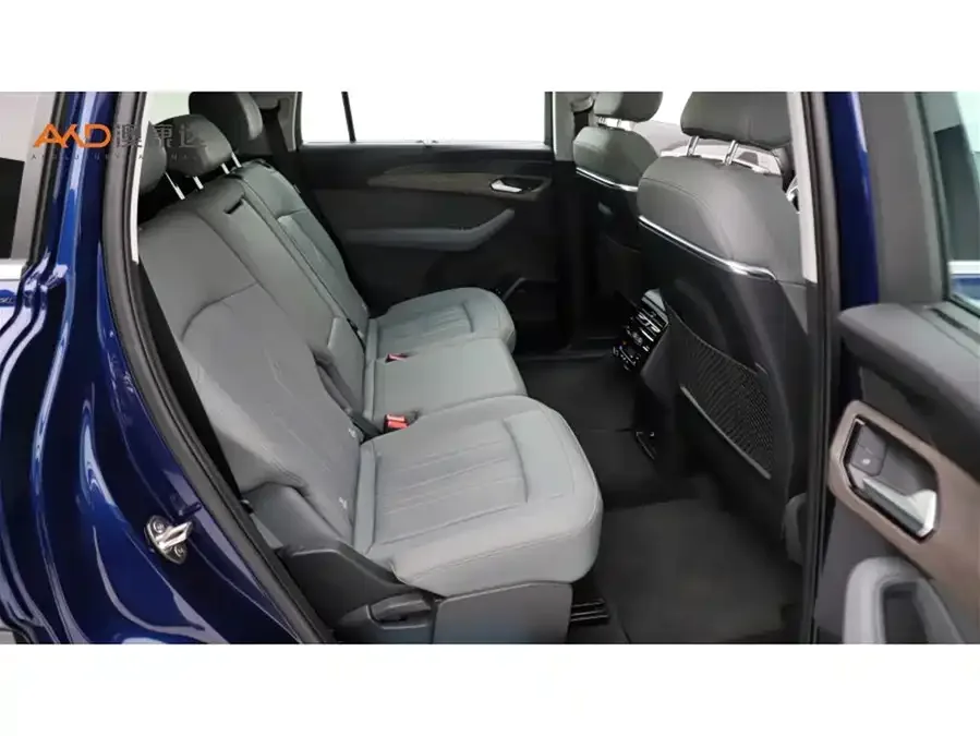 Audi Q6 2023 45 TFSI quattro Qiyun Light Yulin Set 2023 — миниатюра 5