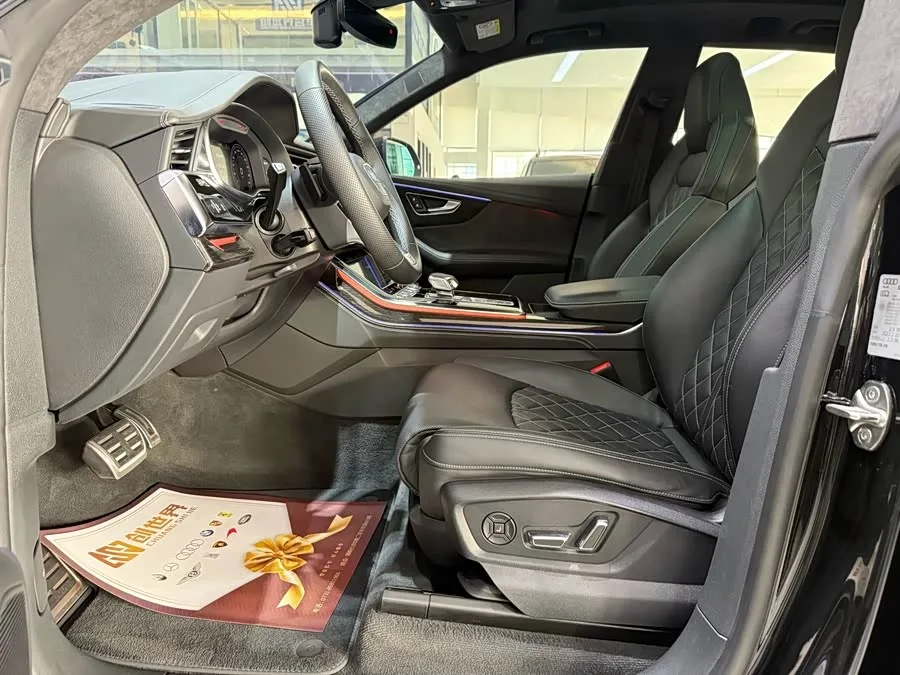 Audi Q8 2022 55 TFSI exclusive dynamic model 2023 — миниатюра 2