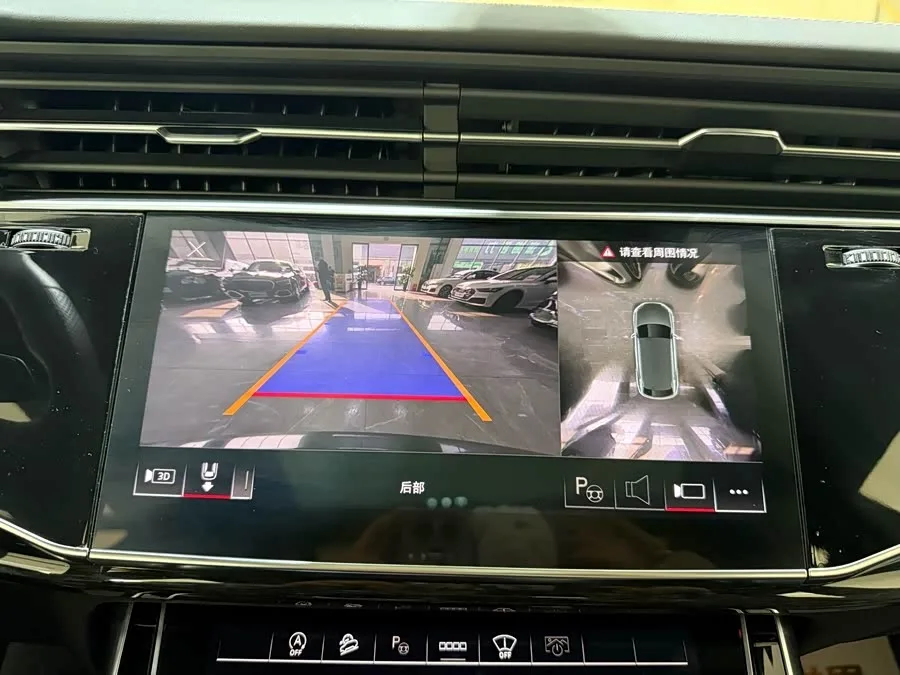 Audi Q8 2022 55 TFSI exclusive dynamic model 2023 — миниатюра 4
