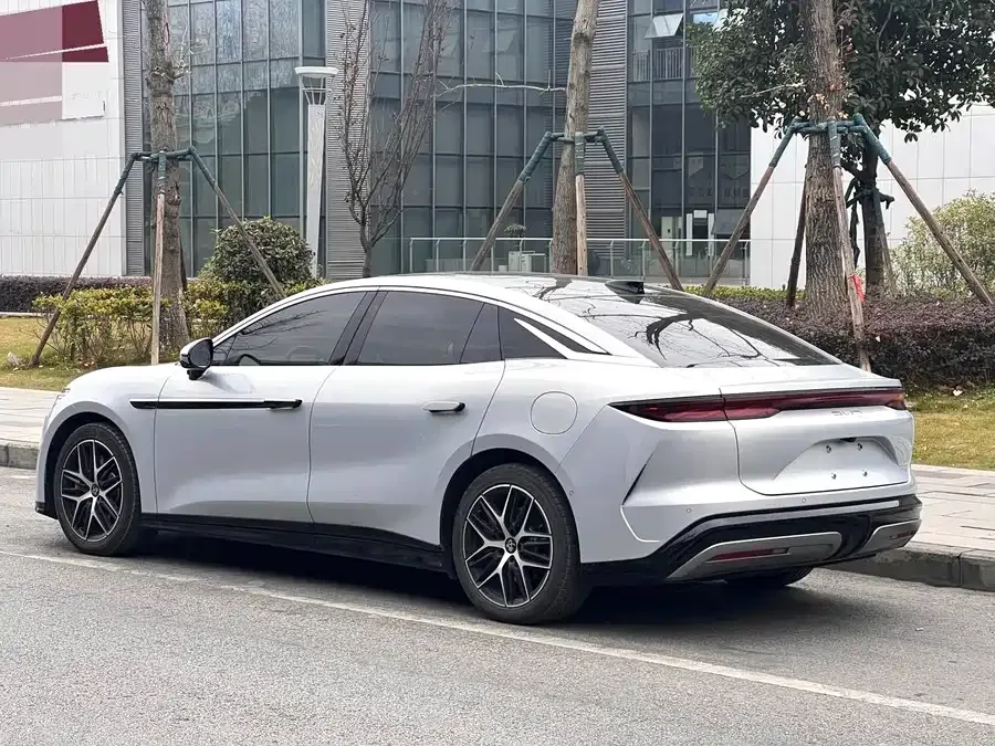 BYD Han L Han L 2025 EV Four-wheel Drive LiDAR Flagship Model 2025 — миниатюра 5