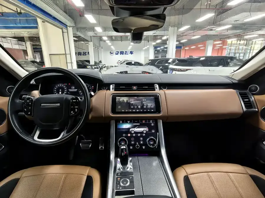 Land Rover Range Rover Sport Range Rover Sport 2022 3.0 L6 Black Edition 2022 — миниатюра 3