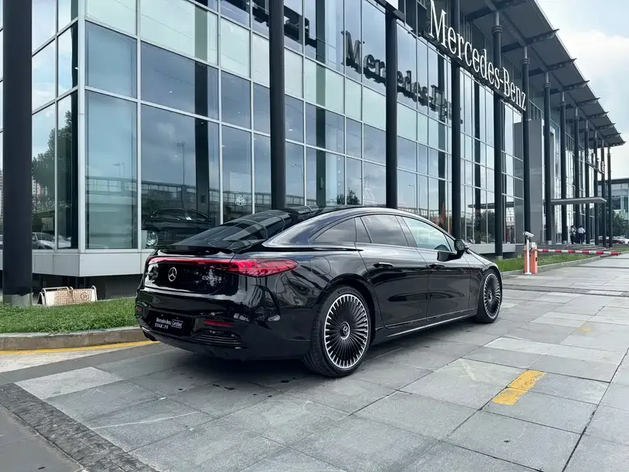 Mercedes-Benz EQS AMG Mercedes-Benz EQS AMG 2022 AMG EQS 53 4MATIC+ 2025 — миниатюра 2