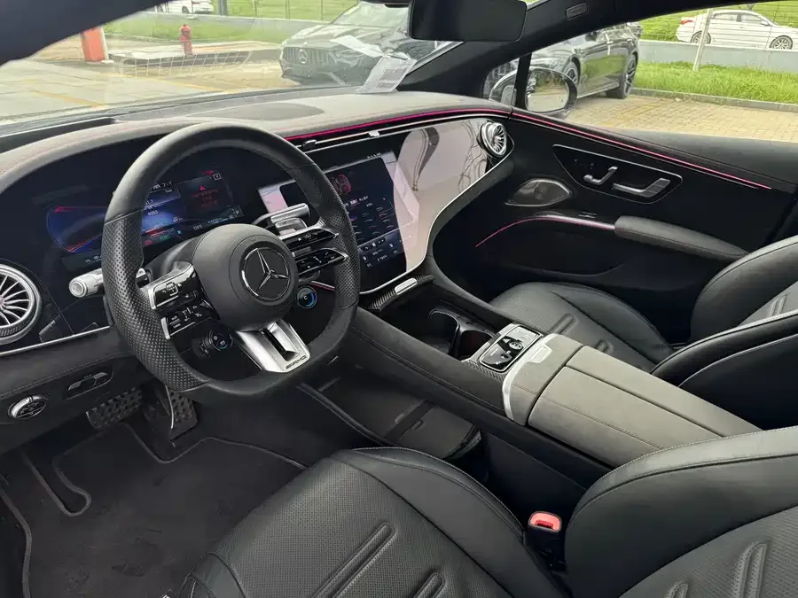 Mercedes-Benz EQS AMG Mercedes-Benz EQS AMG 2022 AMG EQS 53 4MATIC+ 2025 — миниатюра 3