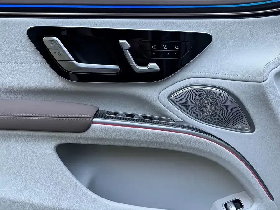 Mercedes-Benz EQS AMG Mercedes-Benz EQS AMG 2022 AMG EQS 53 4MATIC+ 2026 — миниатюра 4