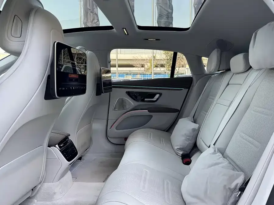 Mercedes-Benz EQS AMG Mercedes-Benz EQS AMG 2022 AMG EQS 53 4MATIC+ 2026 — миниатюра 5
