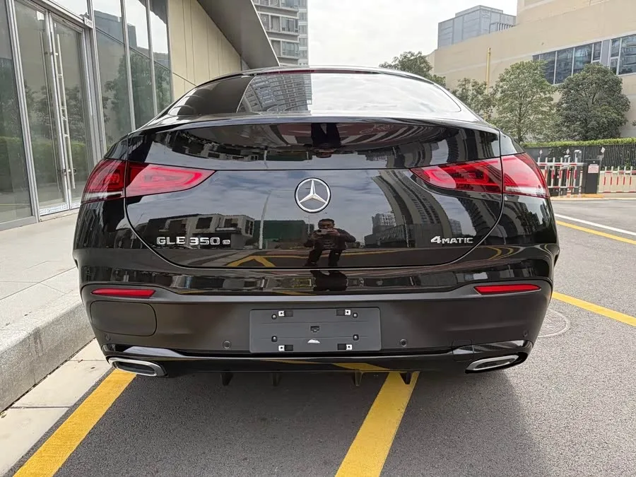 Mercedes-Benz GLE Coupe New Energy Mercedes-Benz GLE Coupe New Energy 2021 GLE 350 e 4MATIC Coupe SUV 2022 — миниатюра 2
