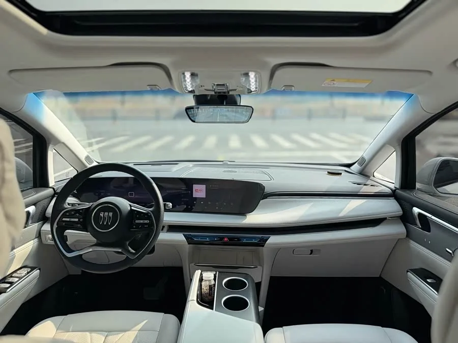 Buick GL8 New Energy 2024 Lu Zun Premium Edition 7 Seaters 2024 — миниатюра 3