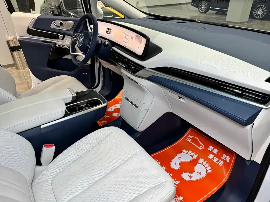 Buick Century Century 2025 2.0T Six-seat Yunshi Edition 2024 — миниатюра 4