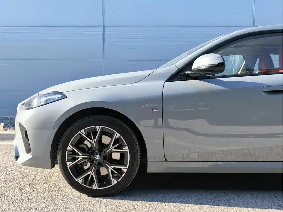 BMW 2 series BMW 2 Series 2025 225L M Sports Package 2025 — миниатюра 2