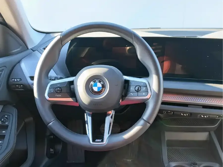 BMW 2 series BMW 2 Series 2025 225L M Sports Package 2025 — миниатюра 5