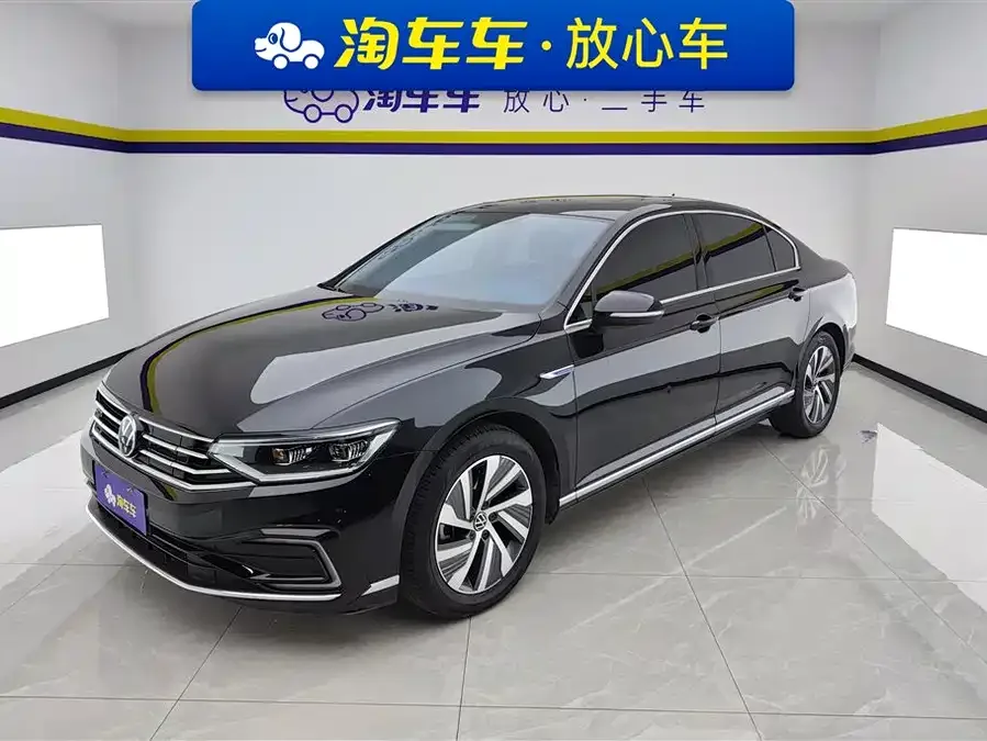 Volkswagen Magotan GTE plug-in hybrid Magotan GTE plug-in hybrid 2022 GTE luxury model 2023 — фото 1, купить с доставкой в Москву