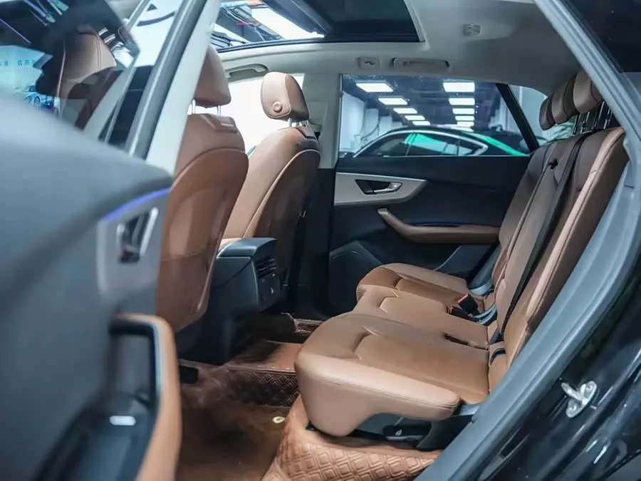 Audi Q8 2021 55 TFSI Premium Dynamic Model 2023 — миниатюра 2
