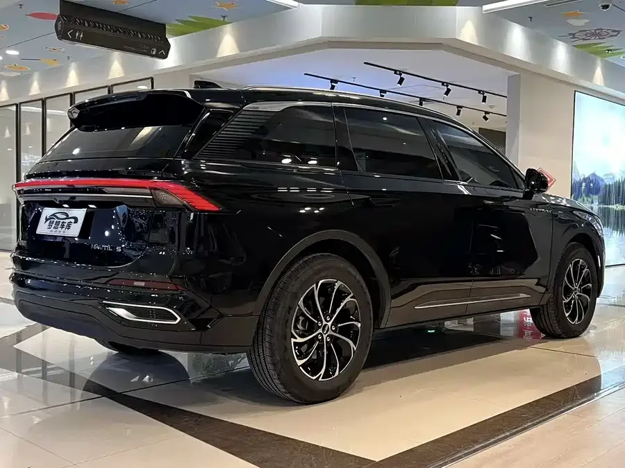 Lincoln Navigator Navigator 2025 2.0T 4WD Premium Edition 2024 — миниатюра 3