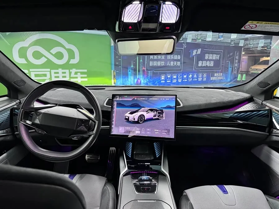 HiPhi Z HiPhi Z 2023 five-seater version 2023 — миниатюра 4