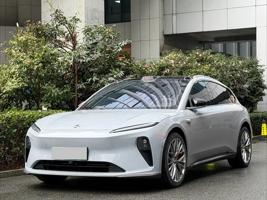 NIO ET5T 2024