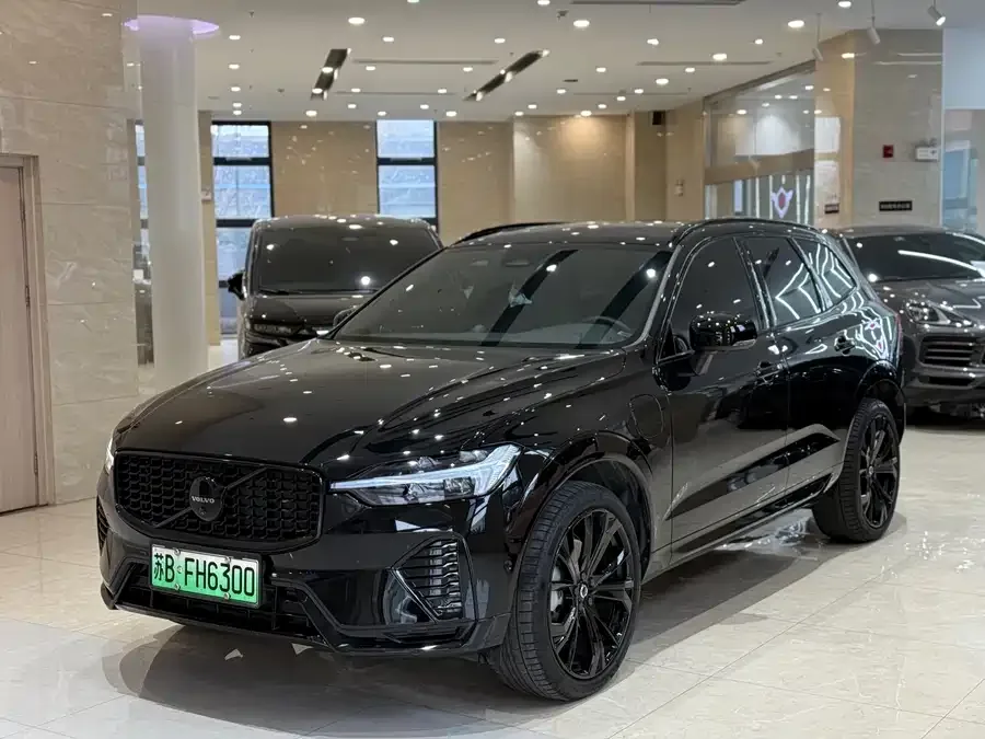 Volvo XC60 Plug-in Hybrid 2024