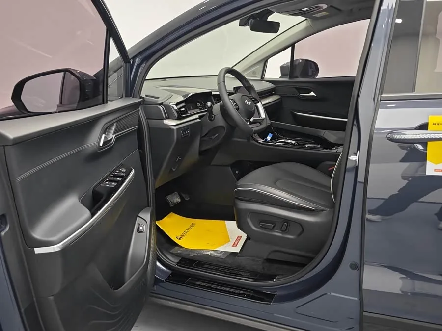 Hyundai Custo Kustu 2021 270TGDi Premium Edition LUX 2024 — миниатюра 3