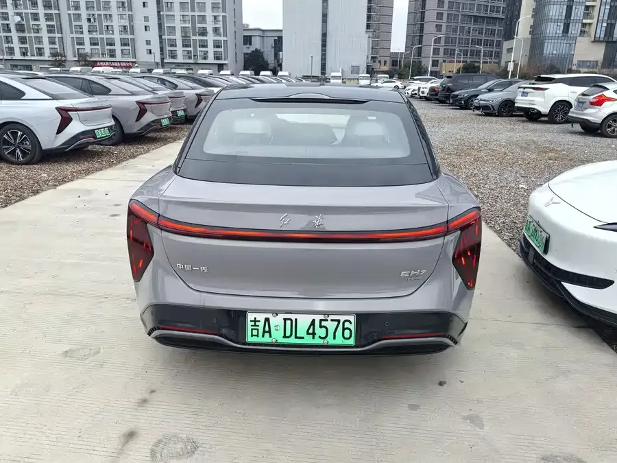 Hongqi EH7 Hongqi EH7 2024 690 Pro 2024 — миниатюра 2