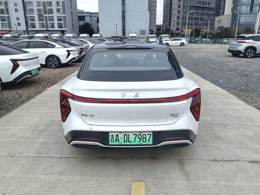 Hongqi EH7 Hongqi EH7 2024 820 Pro 2024 — миниатюра 2