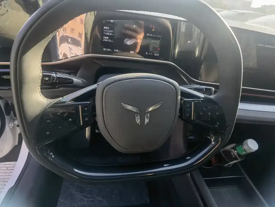 Hongqi EH7 Hongqi EH7 2024 690 Pro 2024 — миниатюра 4
