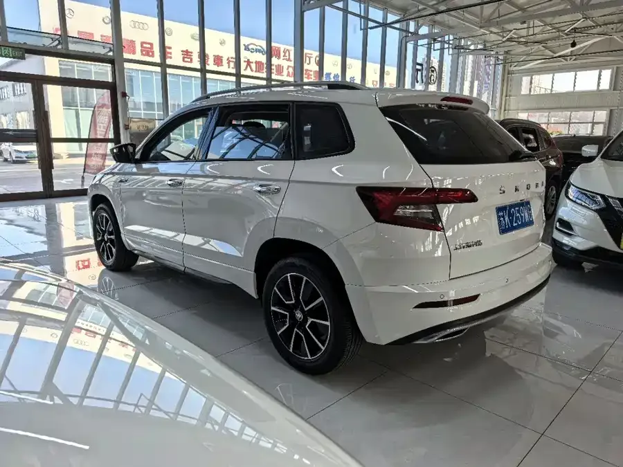 Skoda Karoq Korok 2022 TSI280 Exclusive Edition 2022 — миниатюра 3
