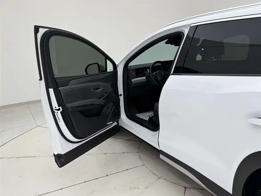 BYD Song L DM-i Song L DM-i 2025 Intelligent Driving Edition 160km Beyond Edition 2025 — миниатюра 4