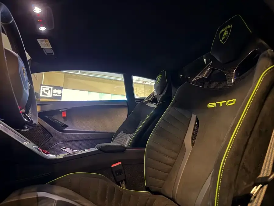 Lamborghini Huracn 2021 Huracn STO 2022 — миниатюра 2