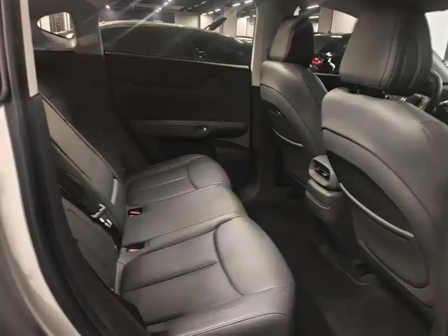 XPeng G6 Xiaopeng G6 2025 625 Long Range Max Flagship Edition 2025 — миниатюра 4
