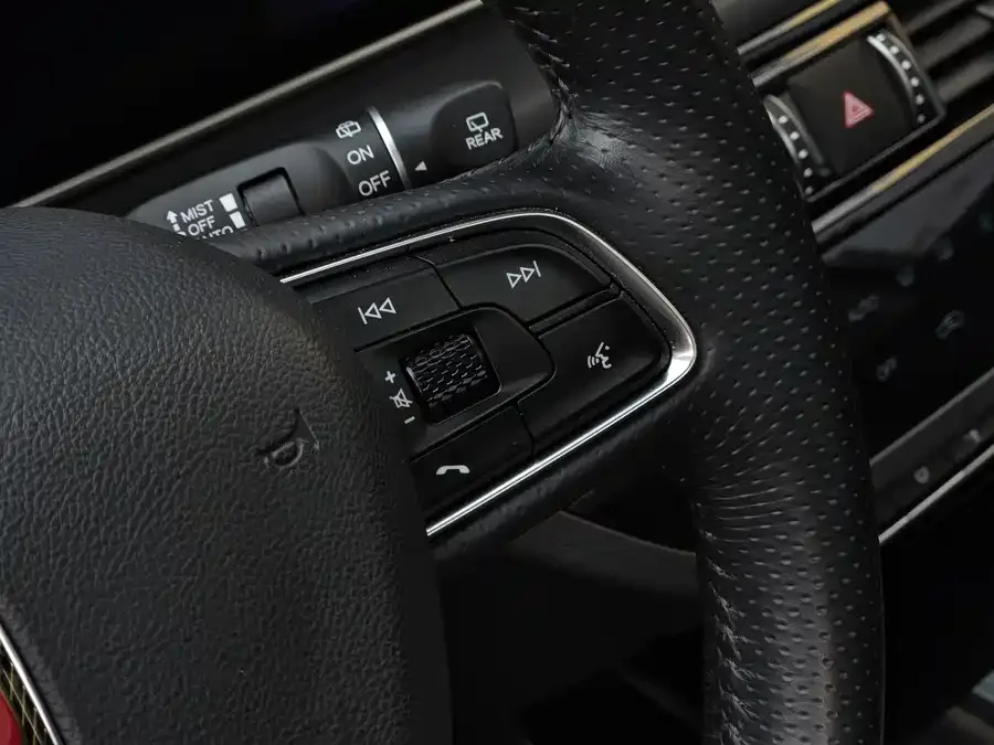 Hongqi HS5 Hongqi HS5 2022 2.0T Zhilian Flagship Edition 2022 — миниатюра 4