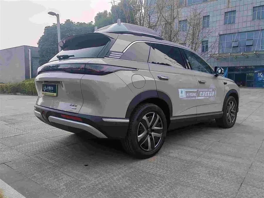 BYD Sea Lion 07 DM-i Sea Lion 07 DM-i 2025 150 Pilot+ Edition 2025 — миниатюра 5
