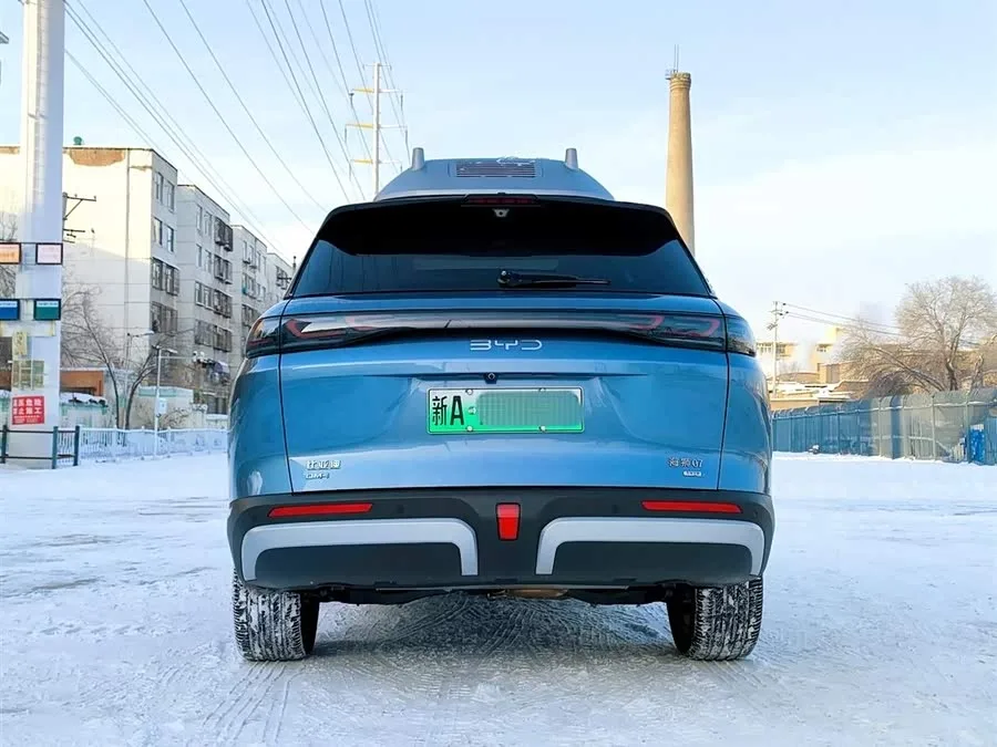 BYD Sea Lion 07 DM-i Sea Lion 07 DM-i 2025 150 Pilot+ Edition 2025 — миниатюра 2