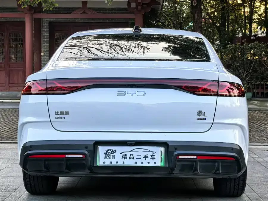 BYD Qin L Qin L 2025 DM-i Intelligent Driving Edition 120KM Beyond Edition 2025 — миниатюра 3