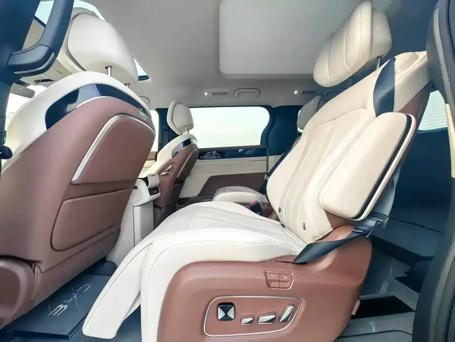 BYD summer Summer 2025 DM-i 1.5T 100km Surpassing Edition 2025 — миниатюра 3