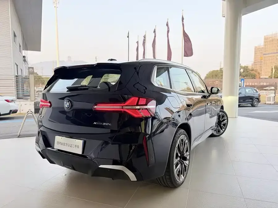 BMW X3 2025 xDrive30L Exclusive M Sport Package 2025 — миниатюра 2