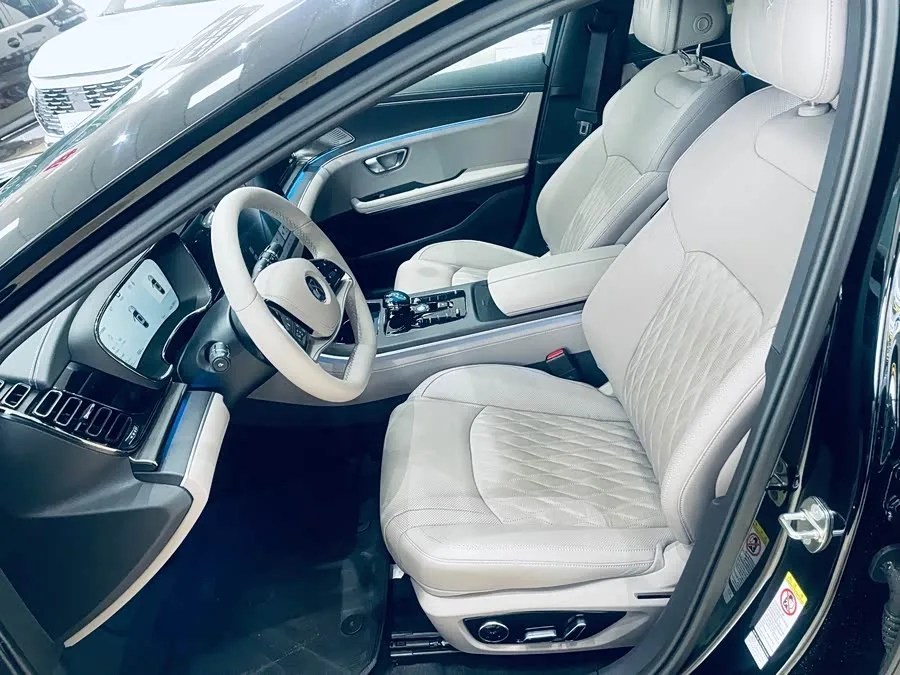 BYD Second-hand Han 2025 DM-i 125KM LiDAR Intelligent Driving Model 2025 — миниатюра 5