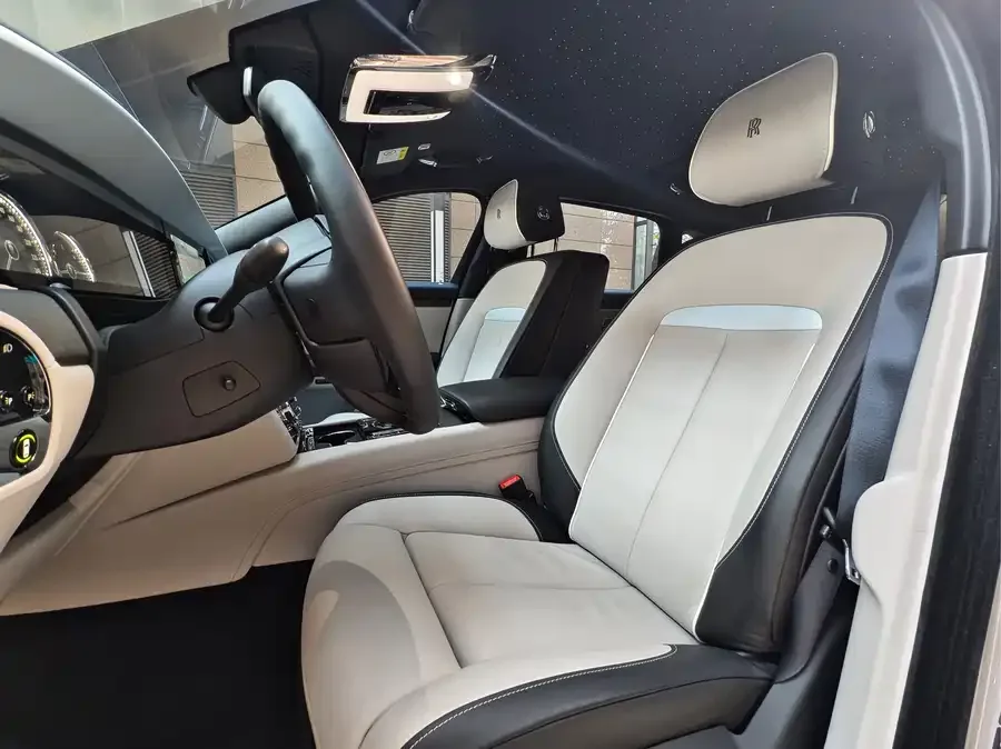 Rolls-Royce Ghost Ghost 2024 6.7T Long Wheelbase Edition 2023 — миниатюра 2