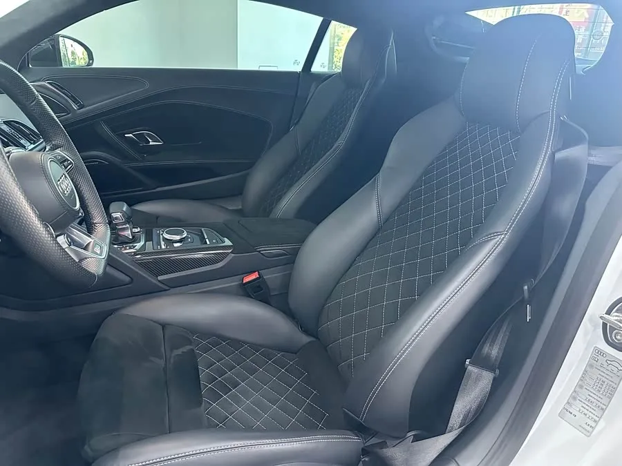 Audi R8 2022 V10 Coupe Performance 2023 — миниатюра 5