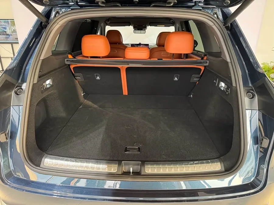 AITO M7 M7 2026 Extended Range Max 4WD 5-seater 2025 — миниатюра 5