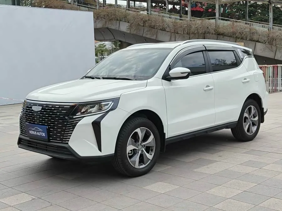 Geely Haoyue PRO Haoyue PRO 2025 1.5T DCT Vertical and Horizontal + New Year Supreme Edition 2025 — фото 1, купить с доставкой в Москву