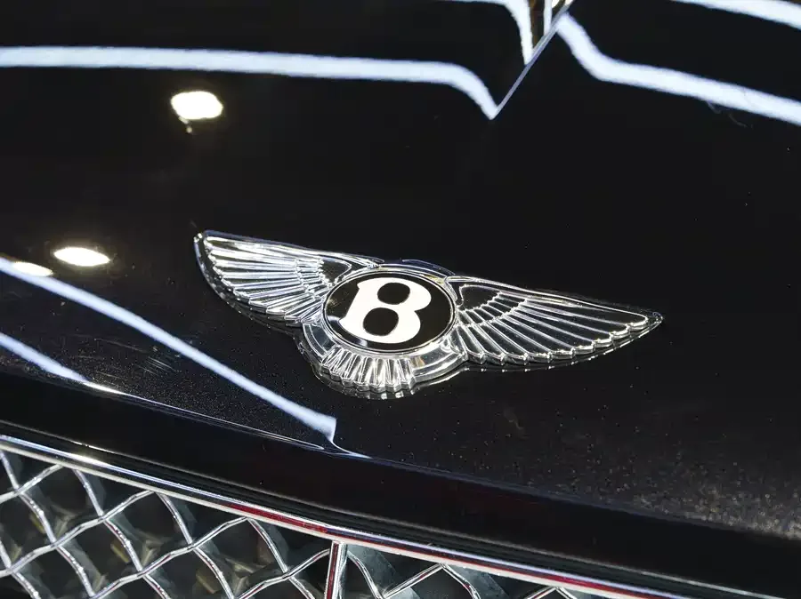 Bentley Bentayga Bentayga 2021 4.0T V8 2022 — миниатюра 3
