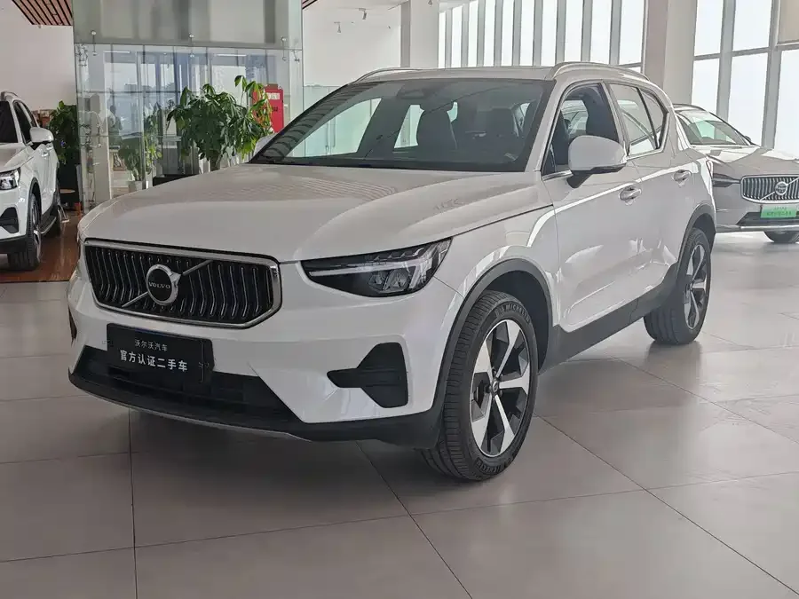 Volvo XC40 2024