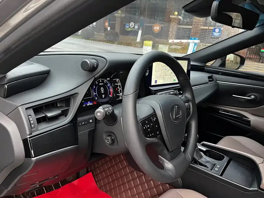Lexus ES 2022 200 Excellence Edition 2023 — миниатюра 4